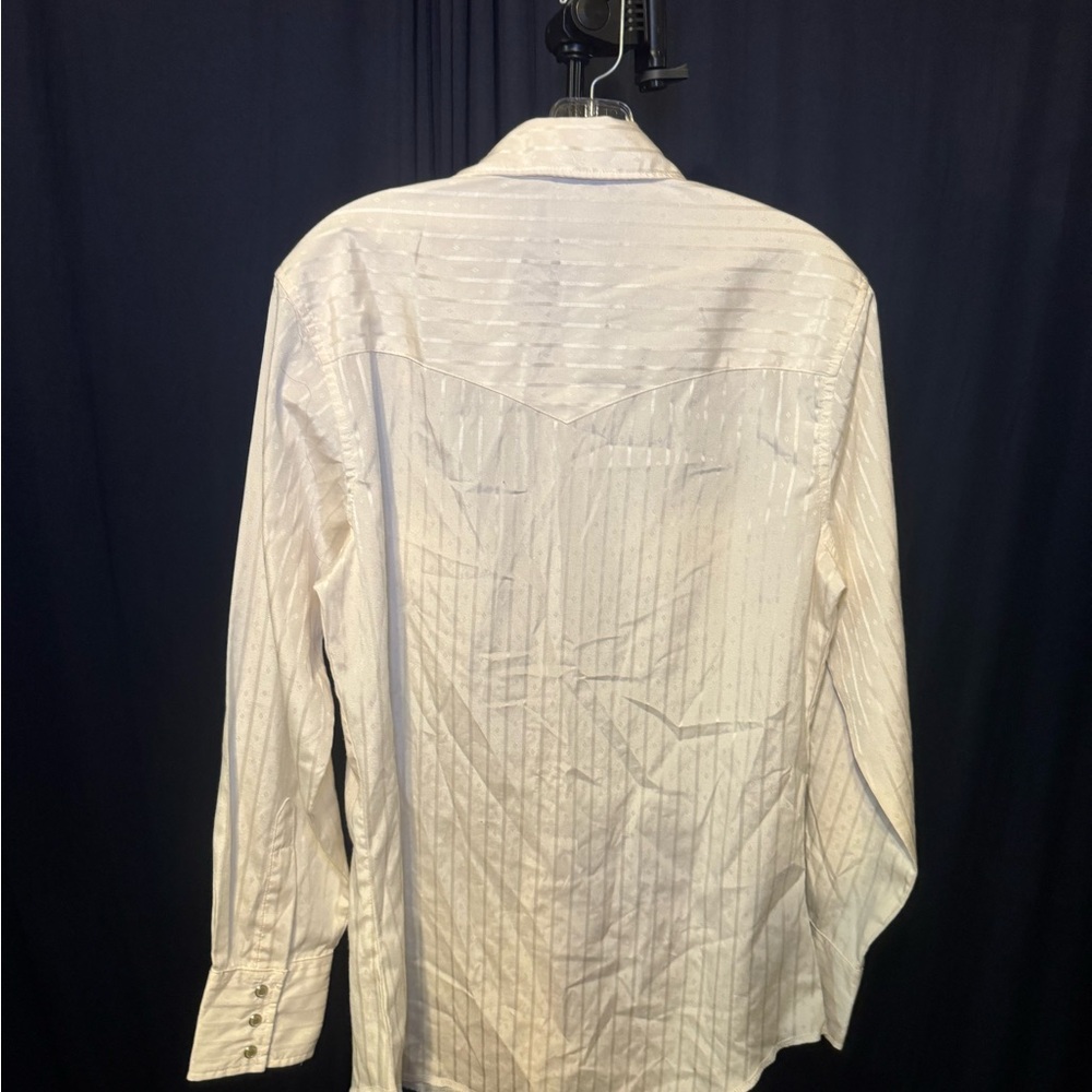 Wrangler White Button Up Top - image 5